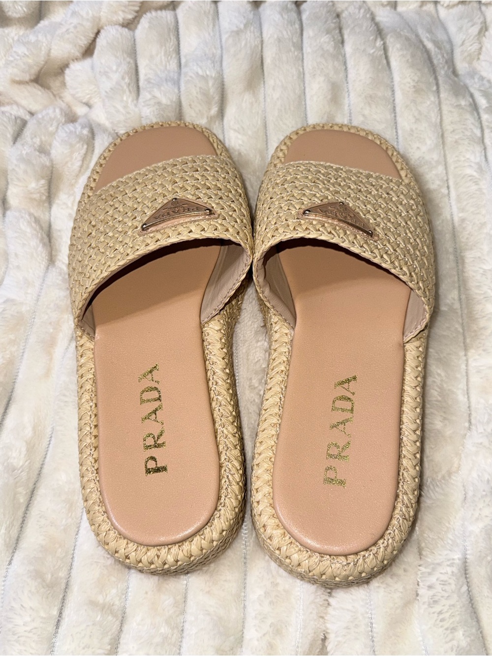 Prada Beige Straw Slide Sandals with Logo Plaque - Picture 4 of 6